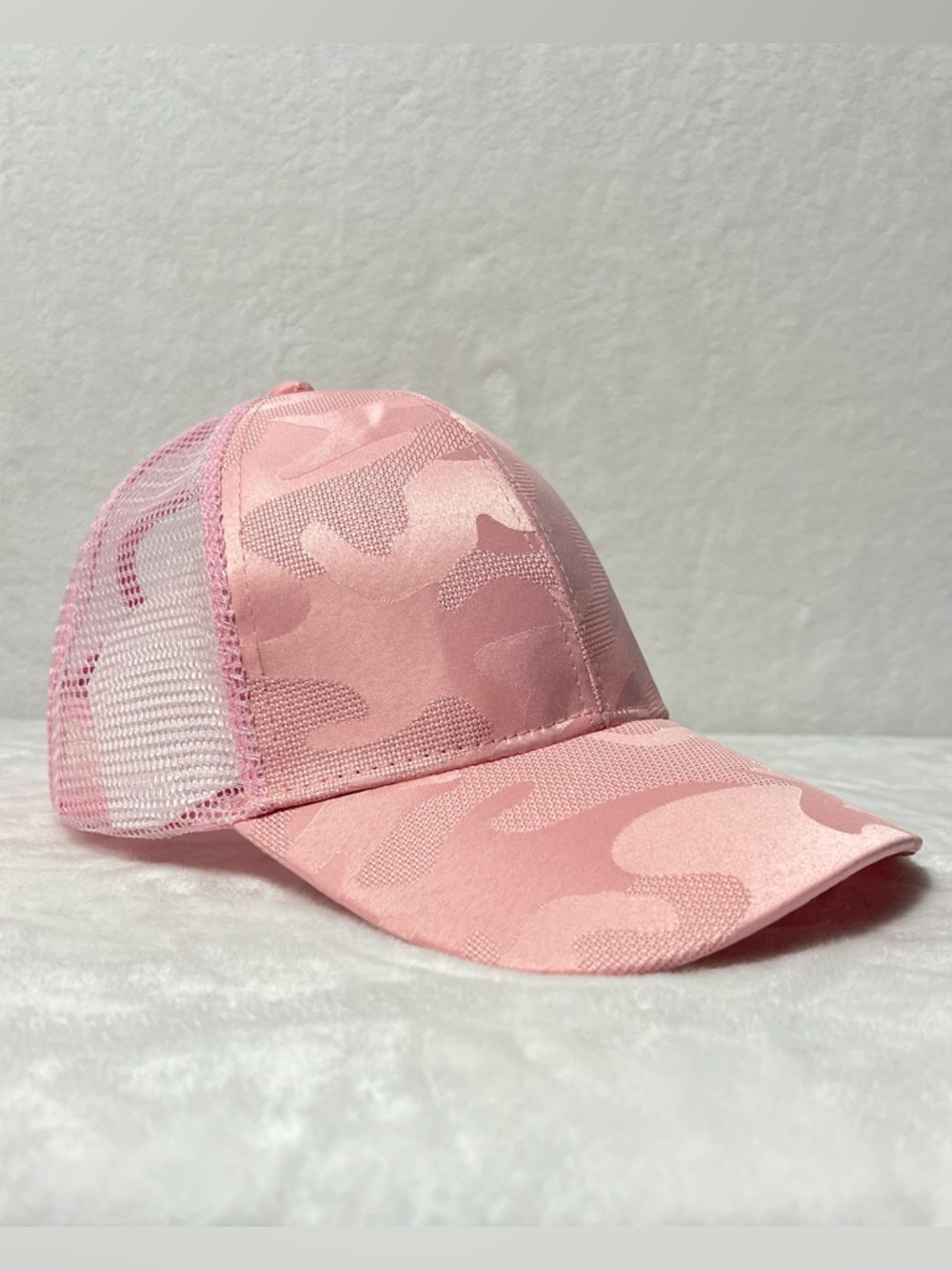 NWOT Pink Camo Ponytail Mesh Back Trucker Hat Baseball Cap